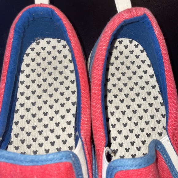 Disney x Junk Food Mickey Sneakers Size 6 Vacation Holiday Trip Souvenir - Picture 3 of 8